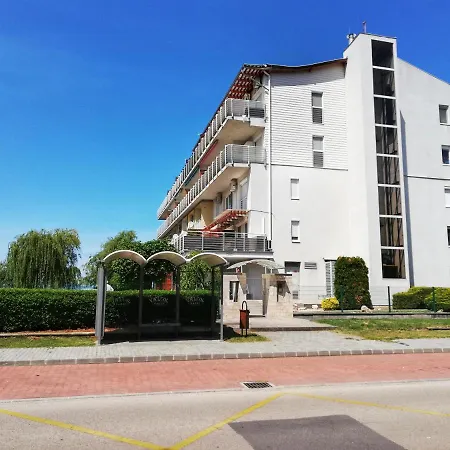 Lake-side In Apartment Siofok