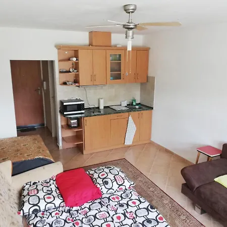 Apartment Lake-side In *